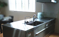 食洗機 三口IHコンロ付 対面式システムキッチン